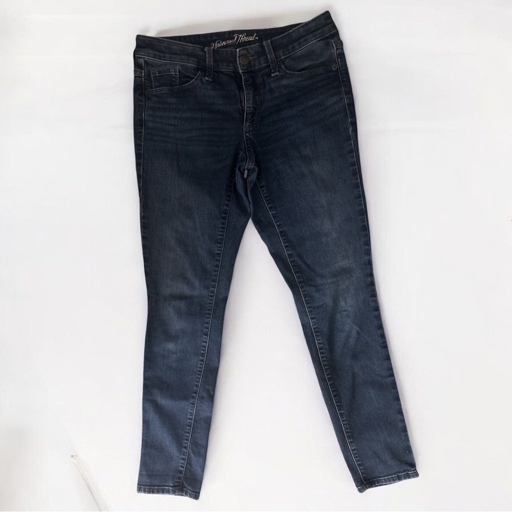 Universal Thread Dark Wash Mid Rise Jeans - Picture 3 of 4